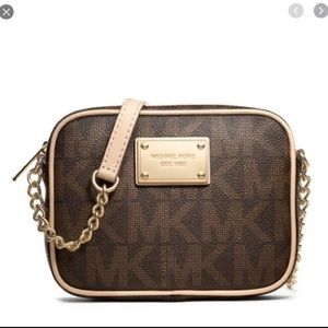 Michael Kors Jet Set Mini Crossbody